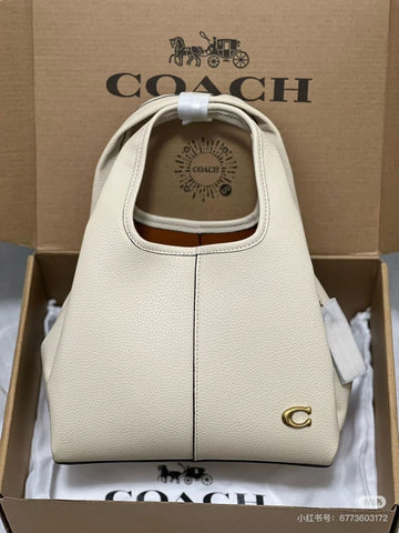 Coach Ladies Bag with Unique Design Stylish and Sophisticated Handbags for Every Occasion